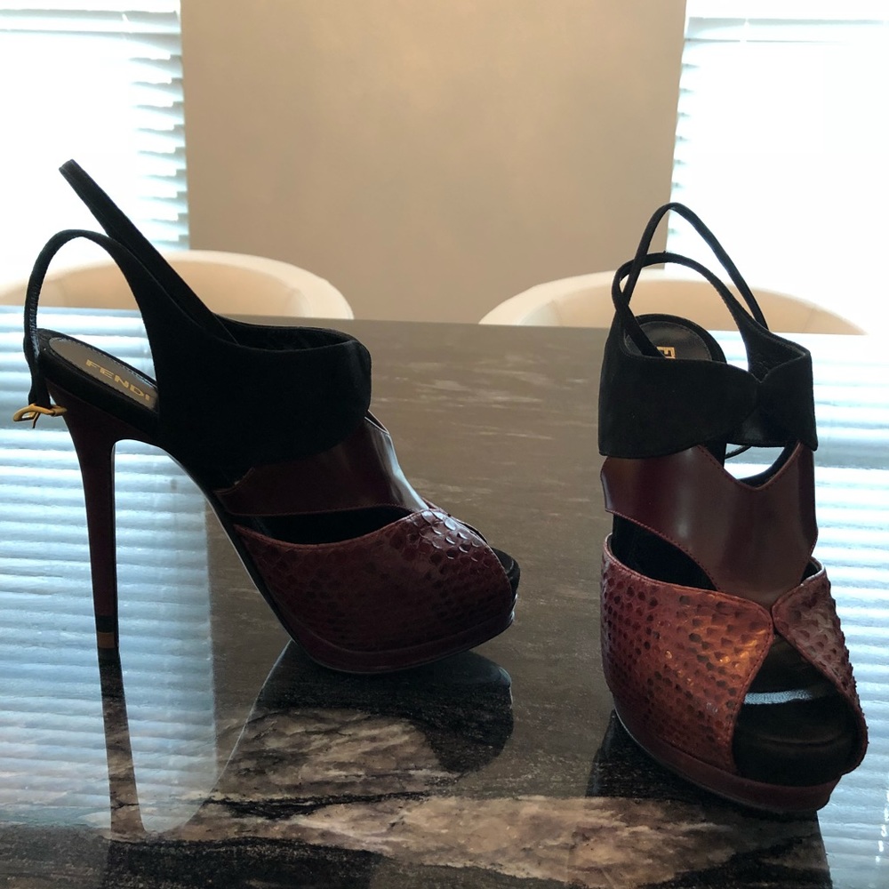 BNIB Fendi leather and snake heels